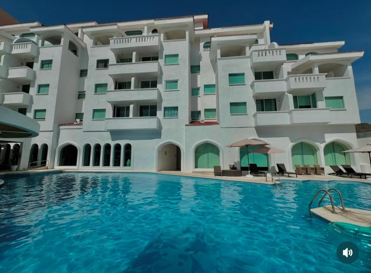 Beautiful Apartment Beach Front, Big Pool Manzanillo Exterior photo